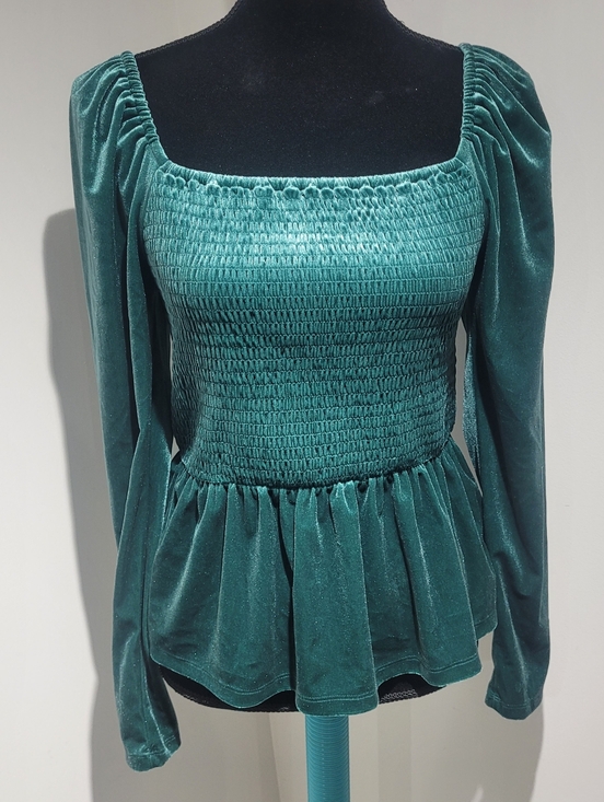 GAP Tops - Gap Women's Velvet Smocked Long Sleeve Peplum Top Medium Green Whimsigoth NEW
